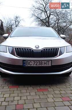 Лифтбек Skoda Octavia 2019 в Львове