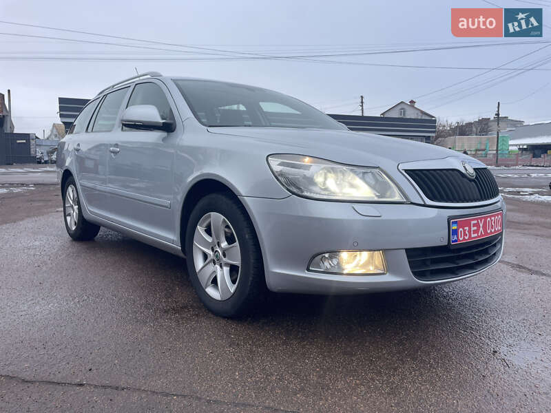Універсал Skoda Octavia 2011 в Бахмачі