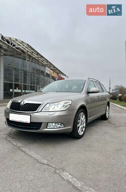 Универсал Skoda Octavia 2011 в 