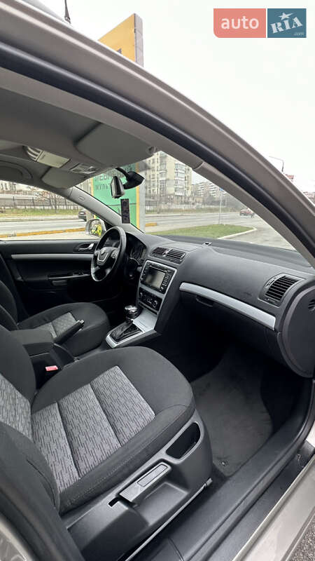 Універсал Skoda Octavia 2011 в Запоріжжі