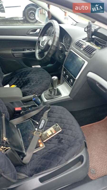 Лифтбек Skoda Octavia 2010 в Хусте