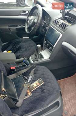 Лифтбек Skoda Octavia 2010 в 