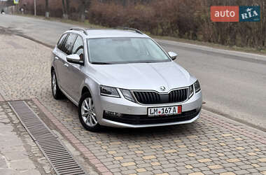 Універсал Skoda Octavia 2017 в Сваляві