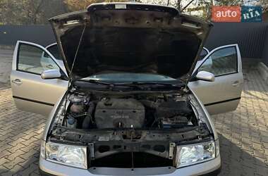 Лифтбек Skoda Octavia 2005 в Косове