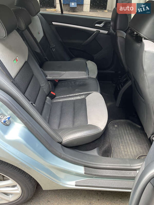 Ліфтбек Skoda Octavia 2011 в Одесі