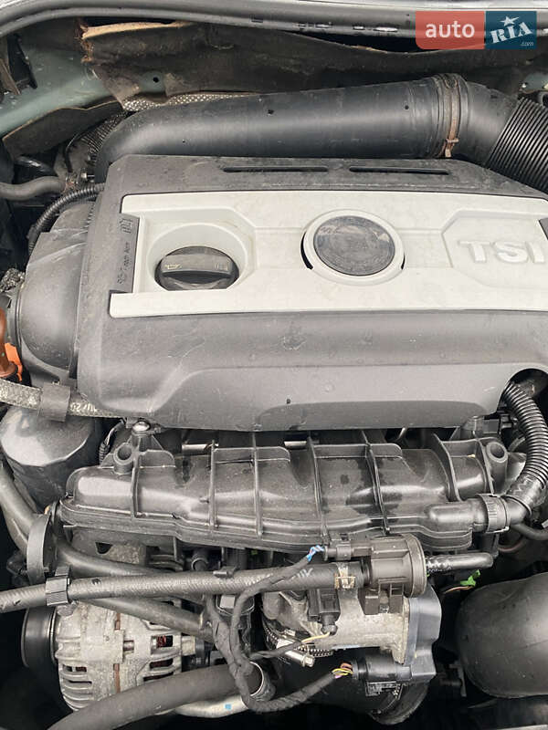 Універсал Skoda Octavia 2010 в Дніпрі