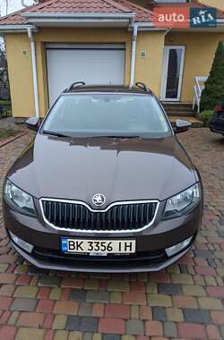 Универсал Skoda Octavia 2015 в Ровно