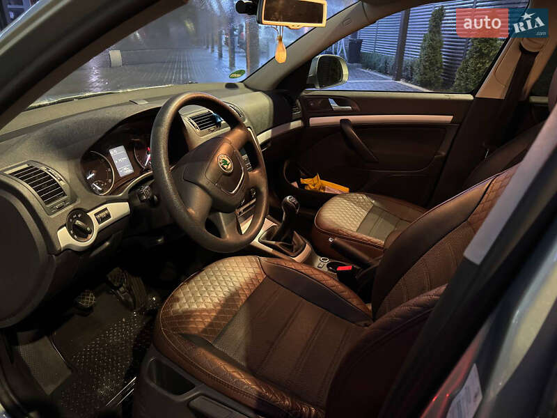 Ліфтбек Skoda Octavia 2009 в Черкасах