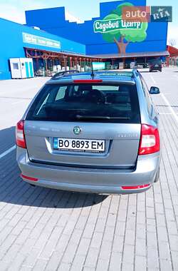 Универсал Skoda Octavia 2011 в 