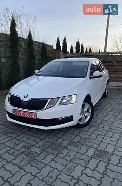 Ліфтбек Skoda Octavia 2019 в Стрию