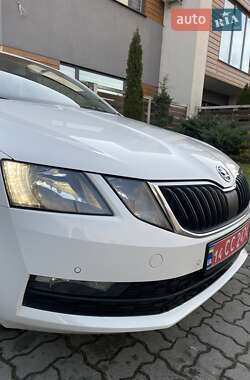 Ліфтбек Skoda Octavia 2019 в Стрию