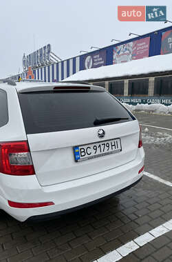 Универсал Skoda Octavia 2014 в Дрогобыче