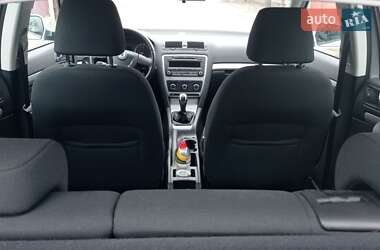 Лифтбек Skoda Octavia 2012 в 
