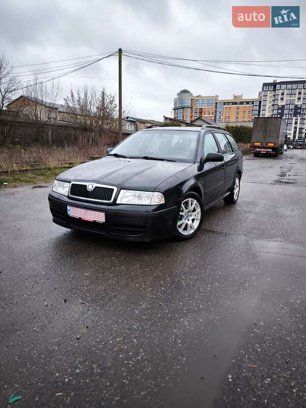 Універсал Skoda Octavia 2003 в Луцьку