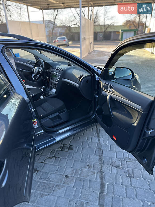 Универсал Skoda Octavia 2011 в Первомайске фото 102 Универсал Skoda Octavia 2011 в Первомайске