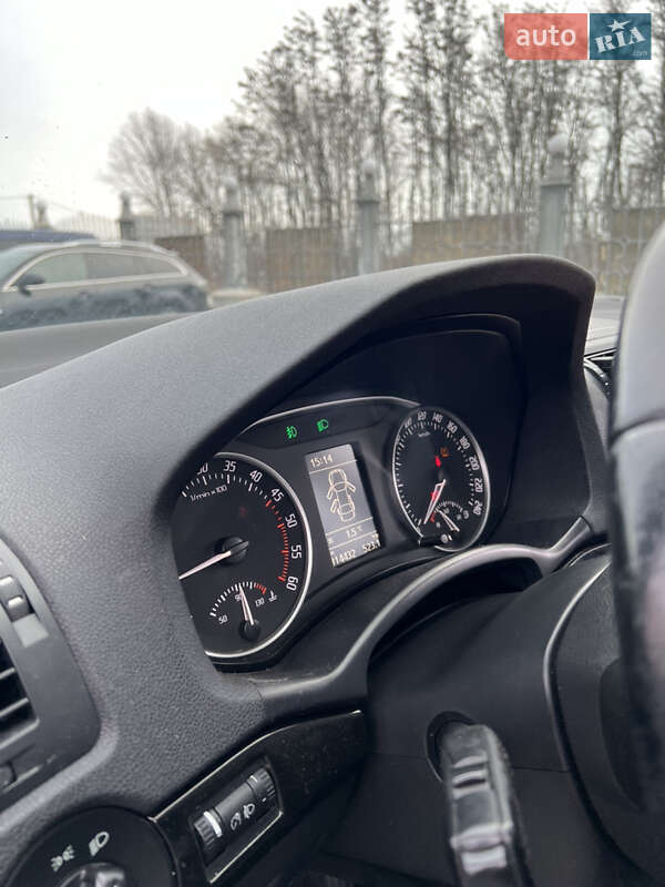 Універсал Skoda Octavia 2010 в Снятині