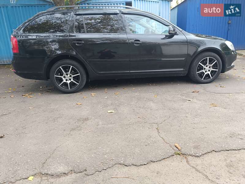 Универсал Skoda Octavia 2013 в Виннице
