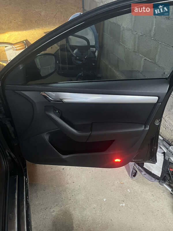 Ліфтбек Skoda Octavia 2014 в Іршаві фото 18 Ліфтбек Skoda Octavia 2014 в Іршаві