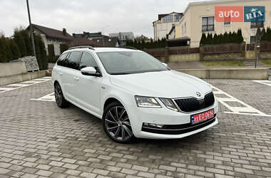 Универсал Skoda Octavia 2019 в Ровно