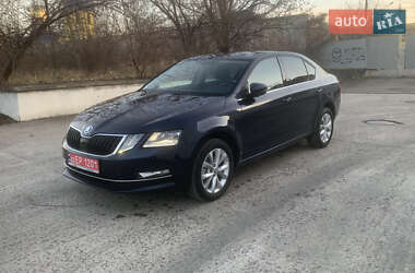 Лифтбек Skoda Octavia 2019 в Сваляве