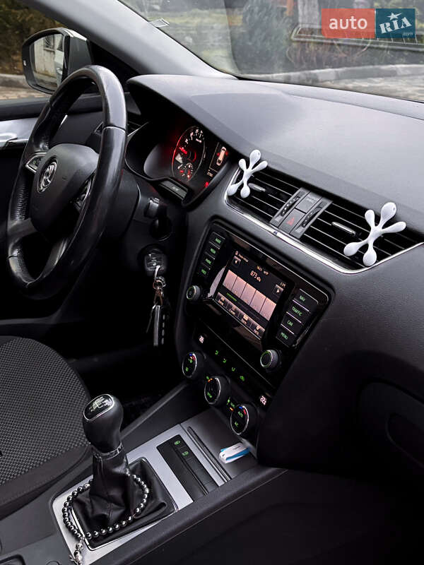 Універсал Skoda Octavia 2013 в Турці фото 26 Універсал Skoda Octavia 2013 в Турці