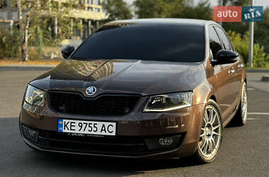 Ліфтбек Skoda Octavia 2013 в Дніпрі