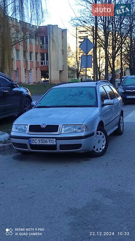 Универсал Skoda Octavia 2002 в Львове