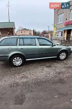 Універсал Skoda Octavia 2002 в Володарці