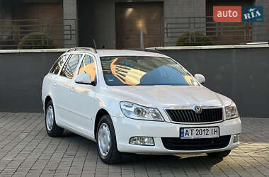 Универсал Skoda Octavia 2012 в 
