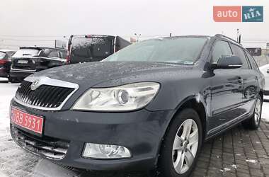 Універсал Skoda Octavia 2010 в Чернівцях