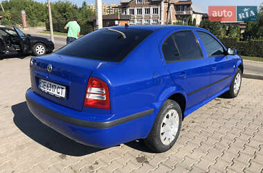 Лифтбек Skoda Octavia 2004 в 