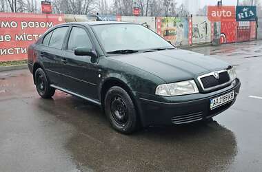 Ліфтбек Skoda Octavia 2004 в Києві