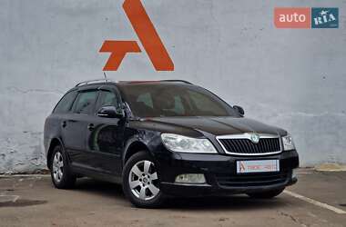 Универсал Skoda Octavia 2012 в 