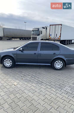 Лифтбек Skoda Octavia 2008 в Черновцах