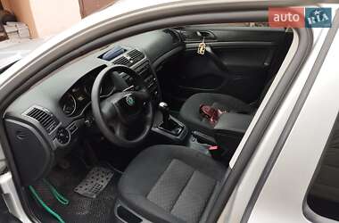 Універсал Skoda Octavia 2011 в 