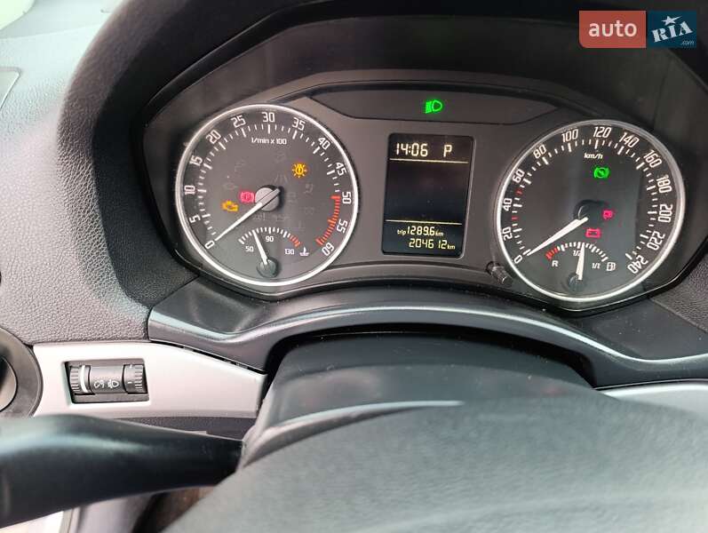 Лифтбек Skoda Octavia 2012 в Черновцах