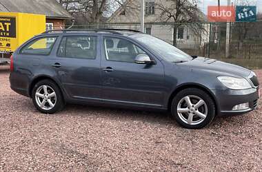 Универсал Skoda Octavia 2009 в Луцке