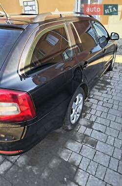 Універсал Skoda Octavia 2010 в 