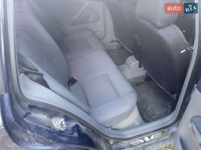 Універсал Skoda Octavia 2002 в Надвірній