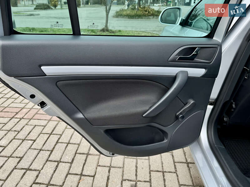 Универсал Skoda Octavia 2011 в Ужгороде