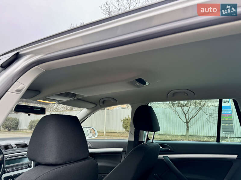 Универсал Skoda Octavia 2011 в Ужгороде