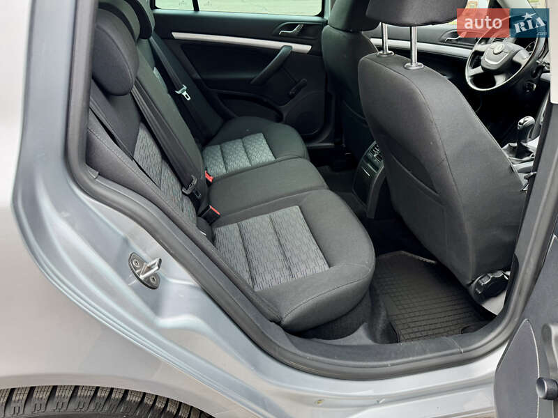 Универсал Skoda Octavia 2011 в Ужгороде