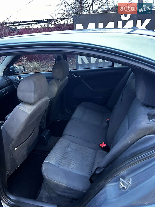 Лифтбек Skoda Octavia 2004 в Краматорске