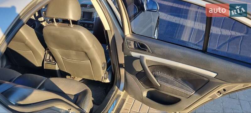 Ліфтбек Skoda Octavia 2010 в Києві