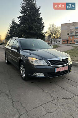 Універсал Skoda Octavia 2011 в Сумах