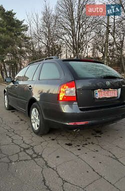 Універсал Skoda Octavia 2011 в 