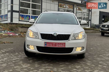 Універсал Skoda Octavia 2012 в Сумах