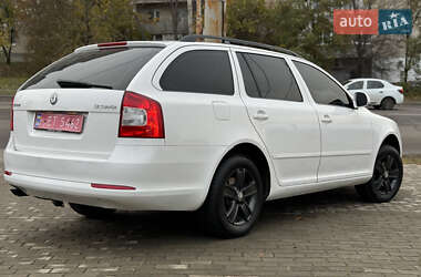 Універсал Skoda Octavia 2012 в Сумах