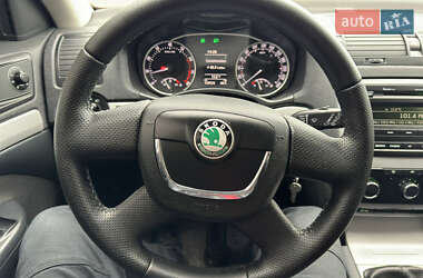 Універсал Skoda Octavia 2012 в Сумах