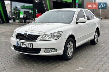 Ліфтбек Skoda Octavia 2010 в Дніпрі